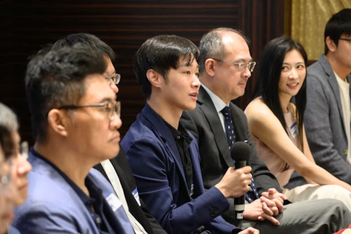 朝沐和安皮膚專科卓暉恩醫師受邀 AMWC 國際毛髮醫學交流